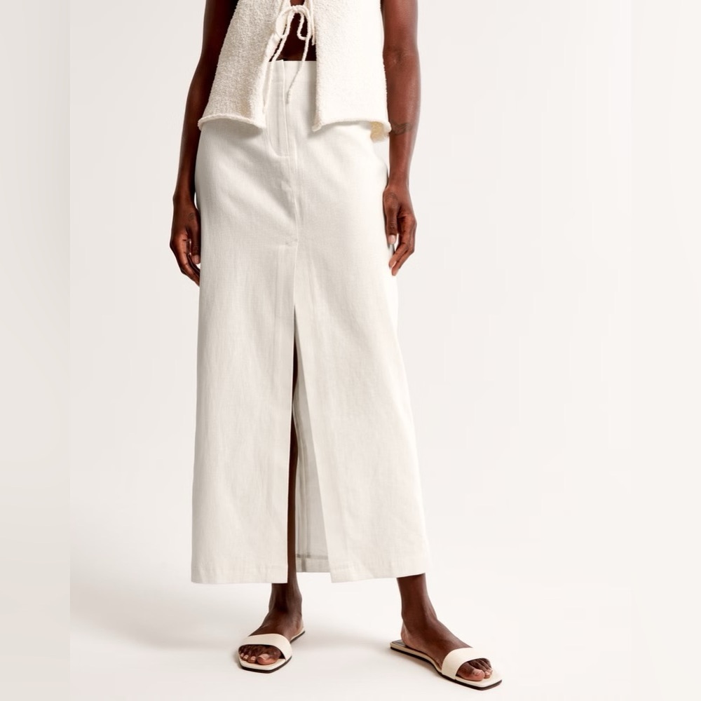 Abercrombie Mid Rise Linen-Blend Maxi Skirt in Cream